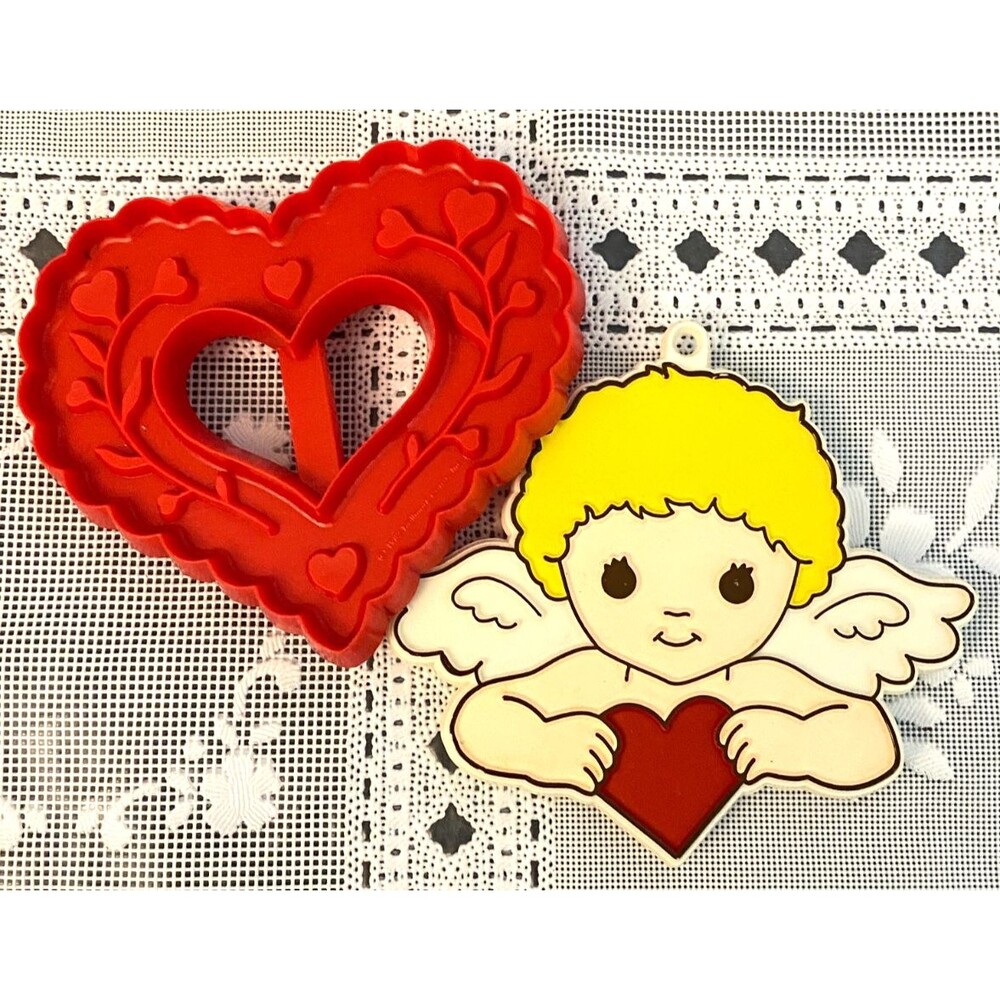 Vintage Hallmark Valentine's Day Plastic Cookie Cutters 2pc Cupid Red Heart